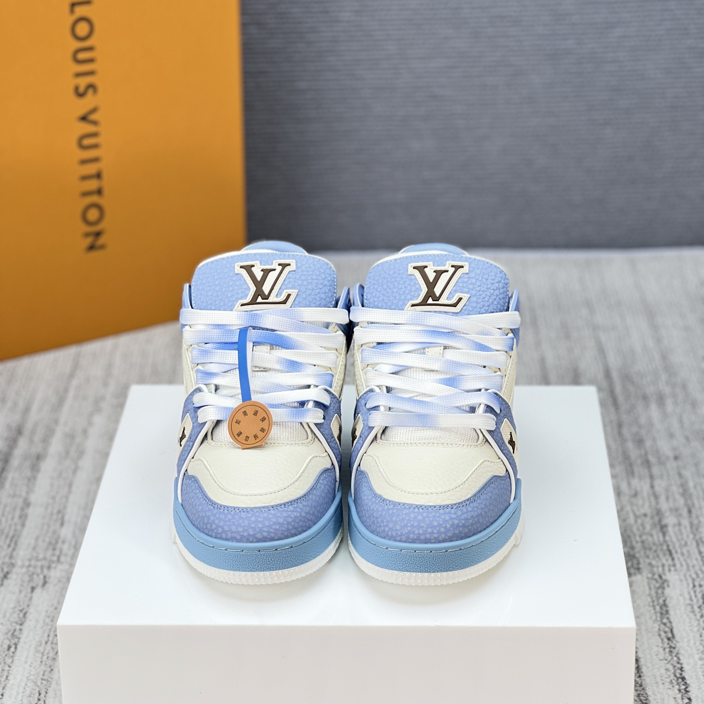 Lv Sneakers-153