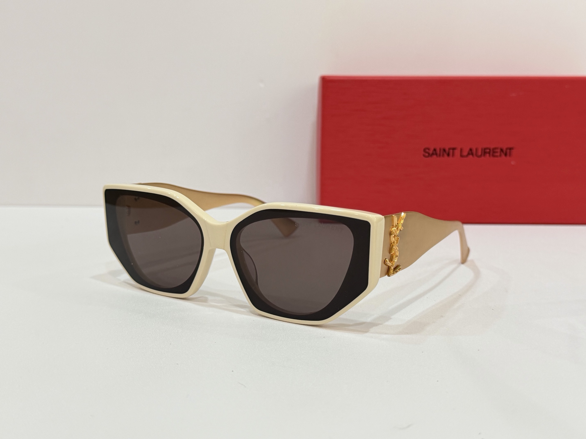 YSL glasses-6