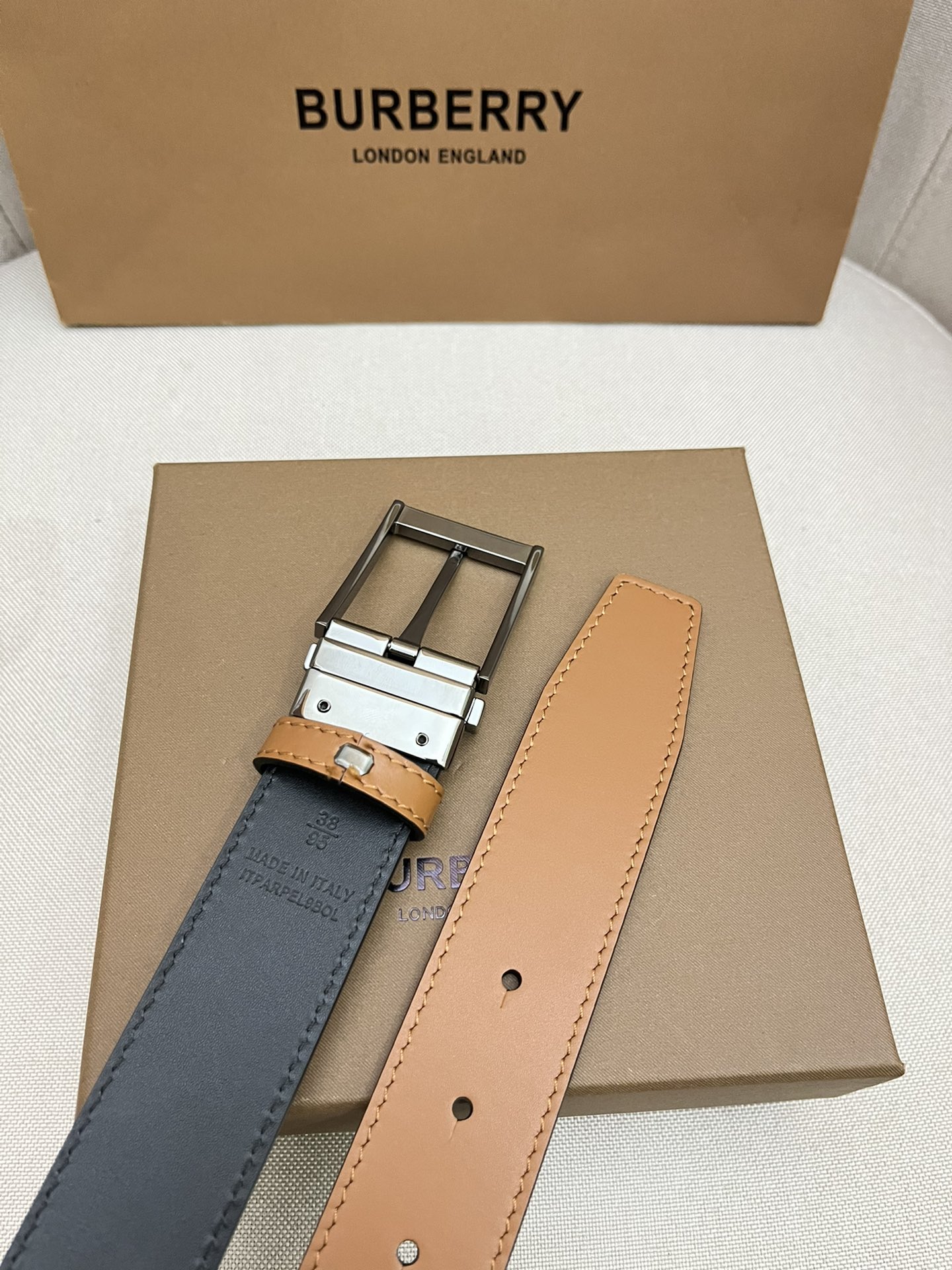 Burberry belt-31