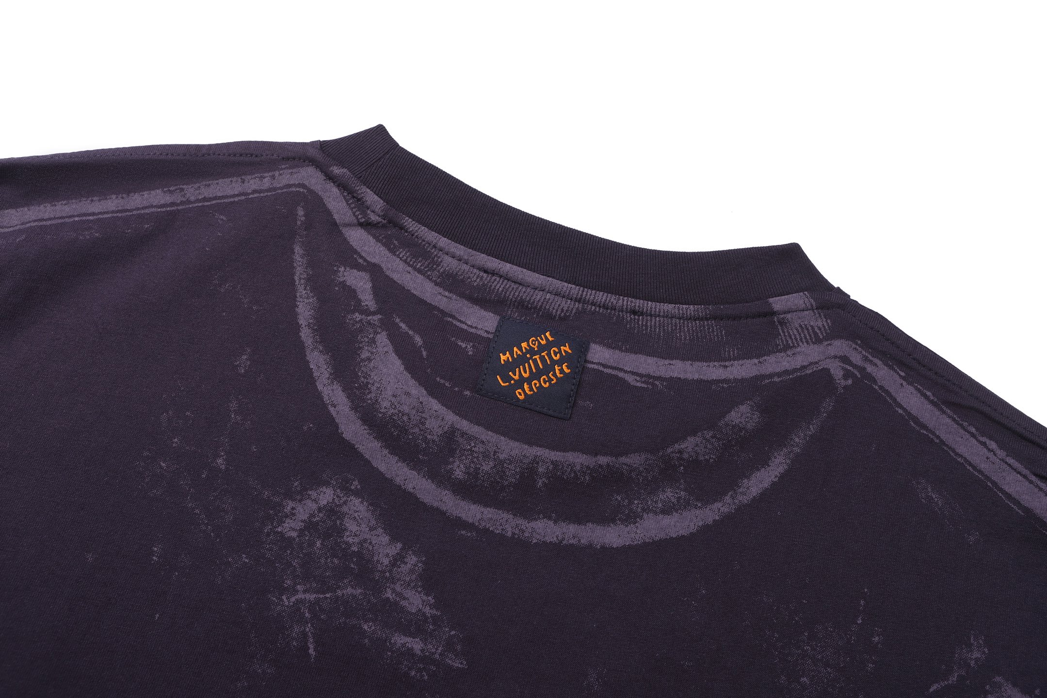 LV clothing-223