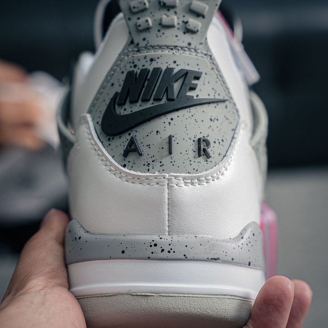Nike Sneakers-320