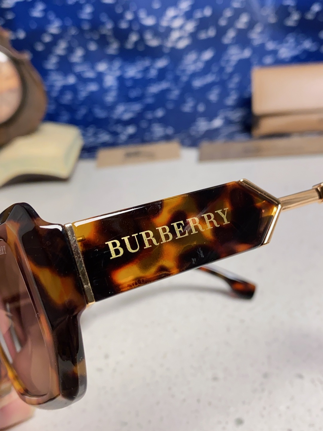Burberry glasses-3