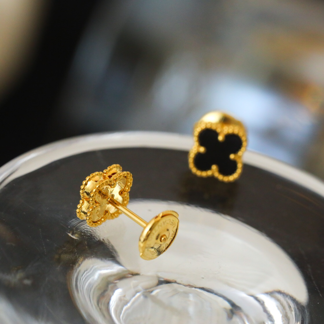 Van Cleef & Arpels earring-54