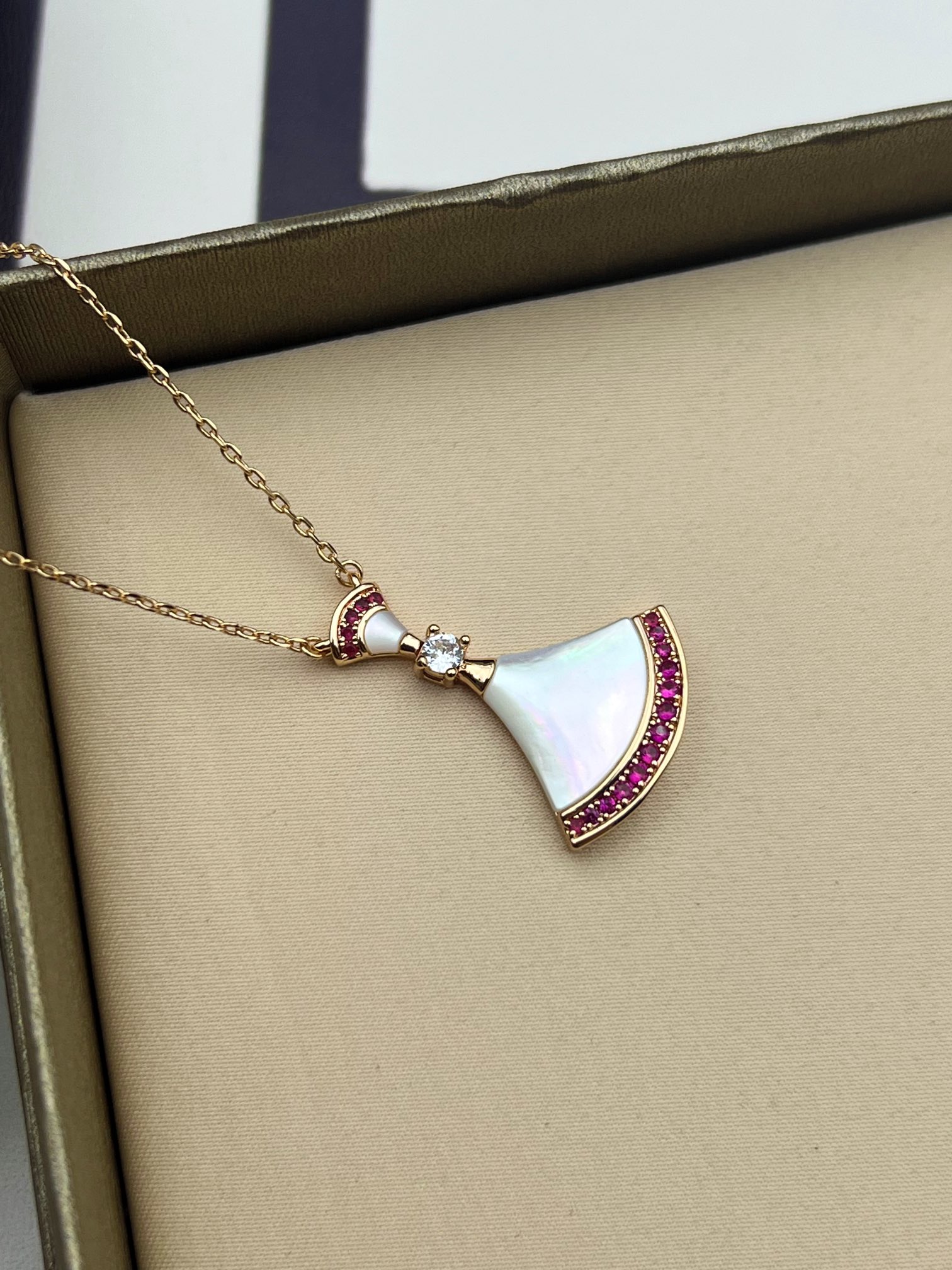 Bottega Veneta necklace-3