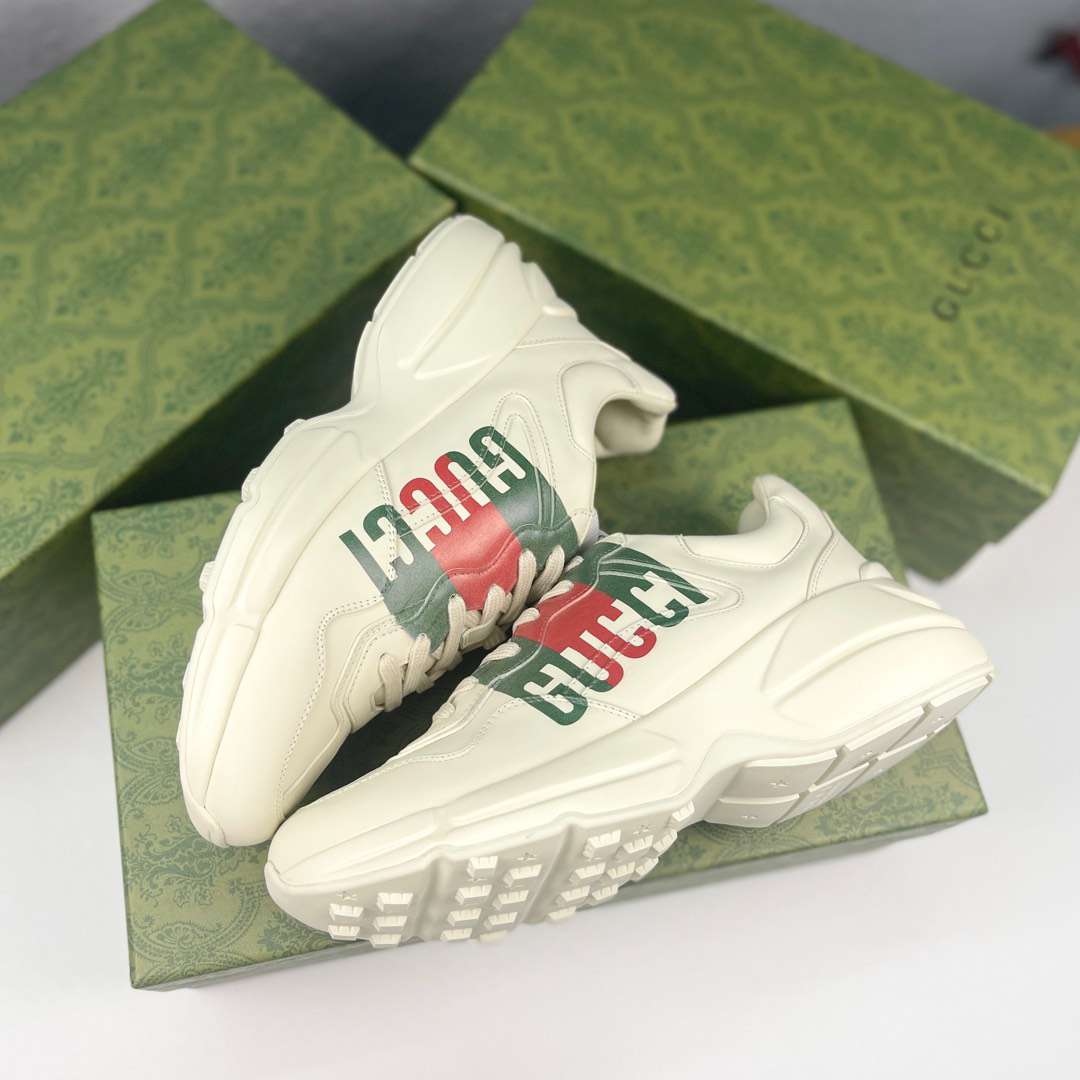 Gucci Sneakers-216