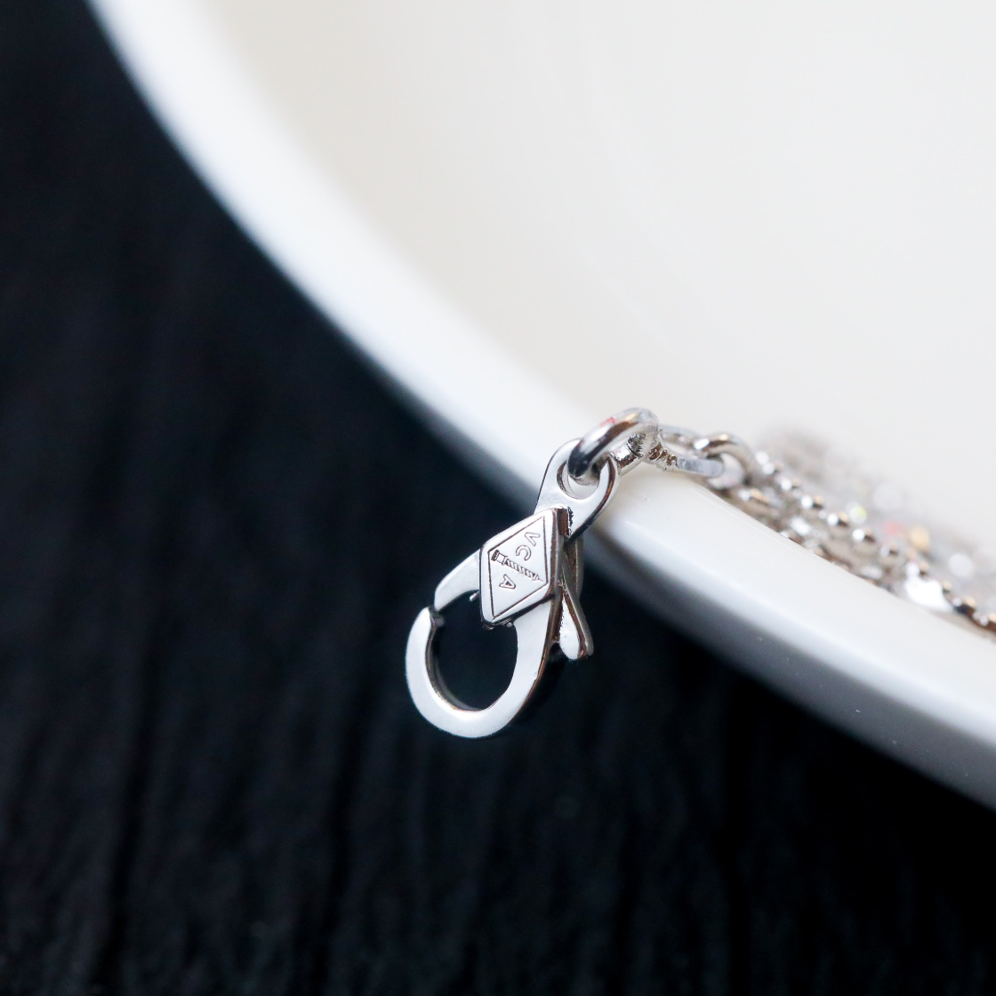 Van Cleef & Arpels Bracelet-79