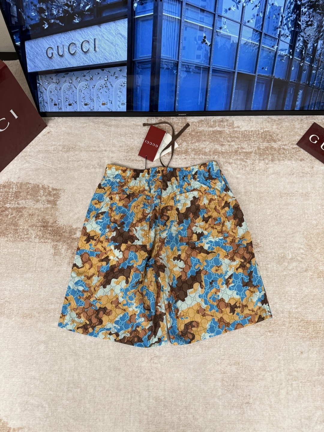 Gucci clothing-9