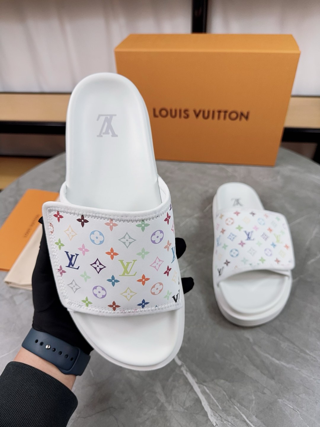 LV Summer footwear