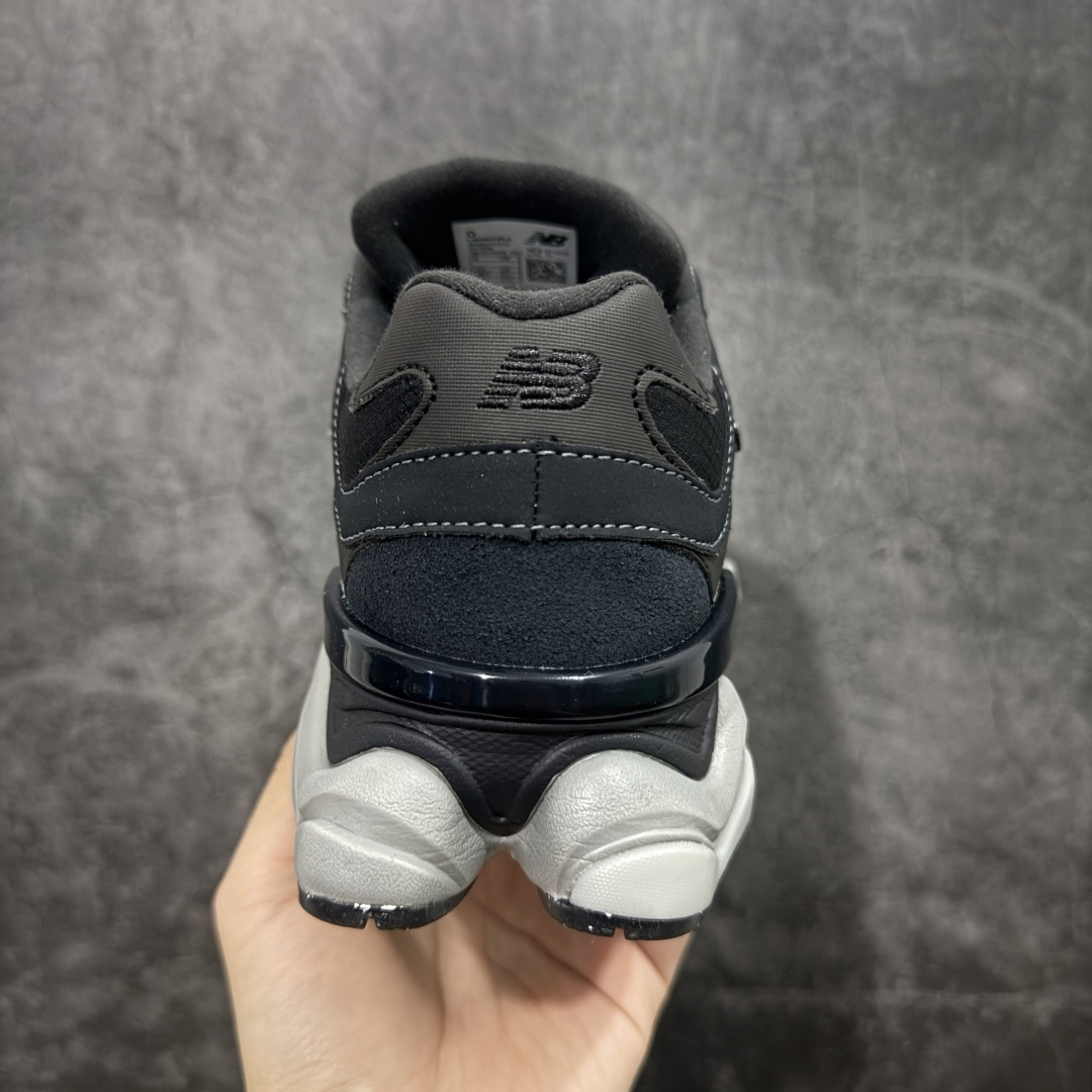 New Balance Sneakers-239