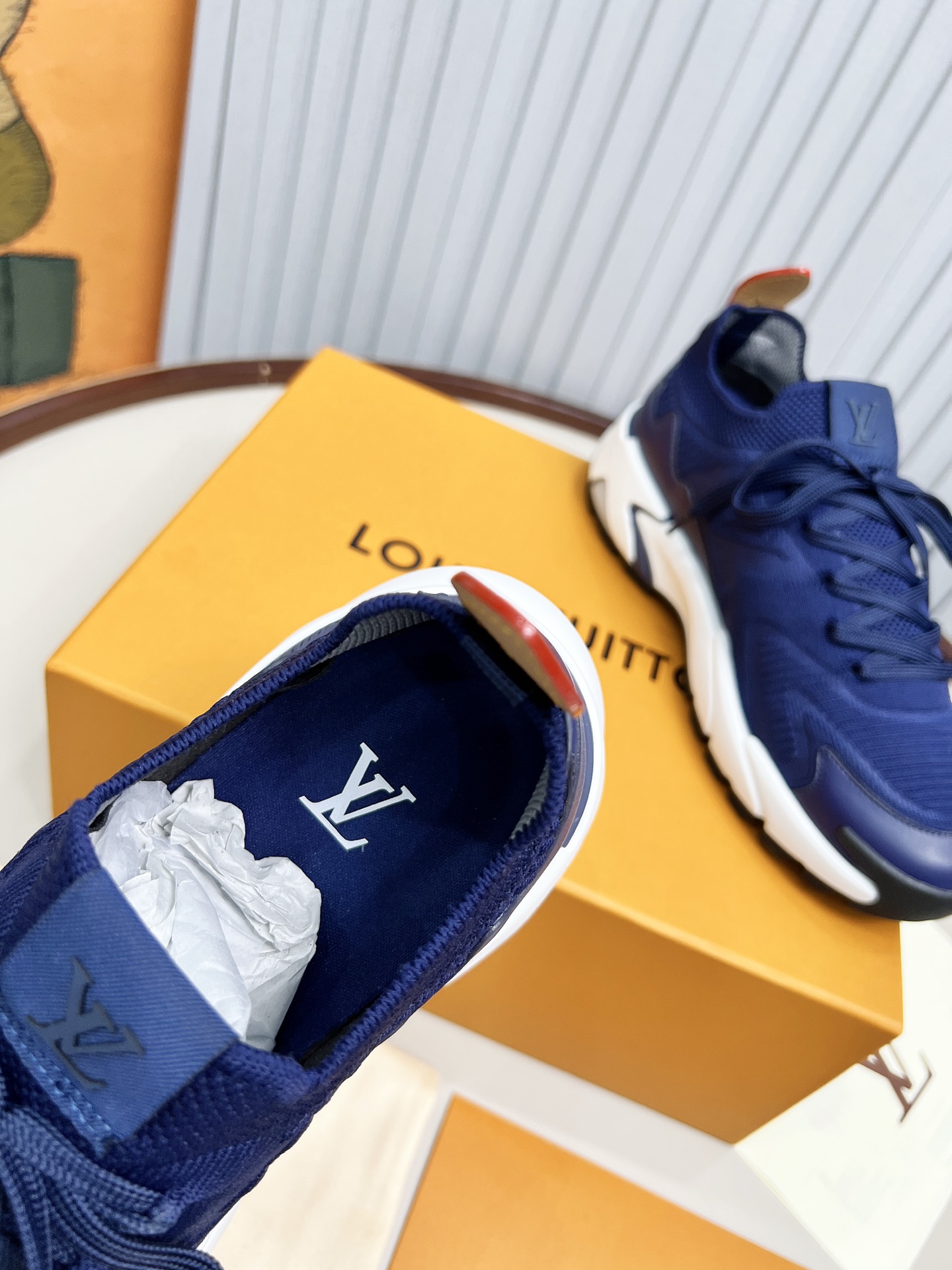 Lv Sneakers-1