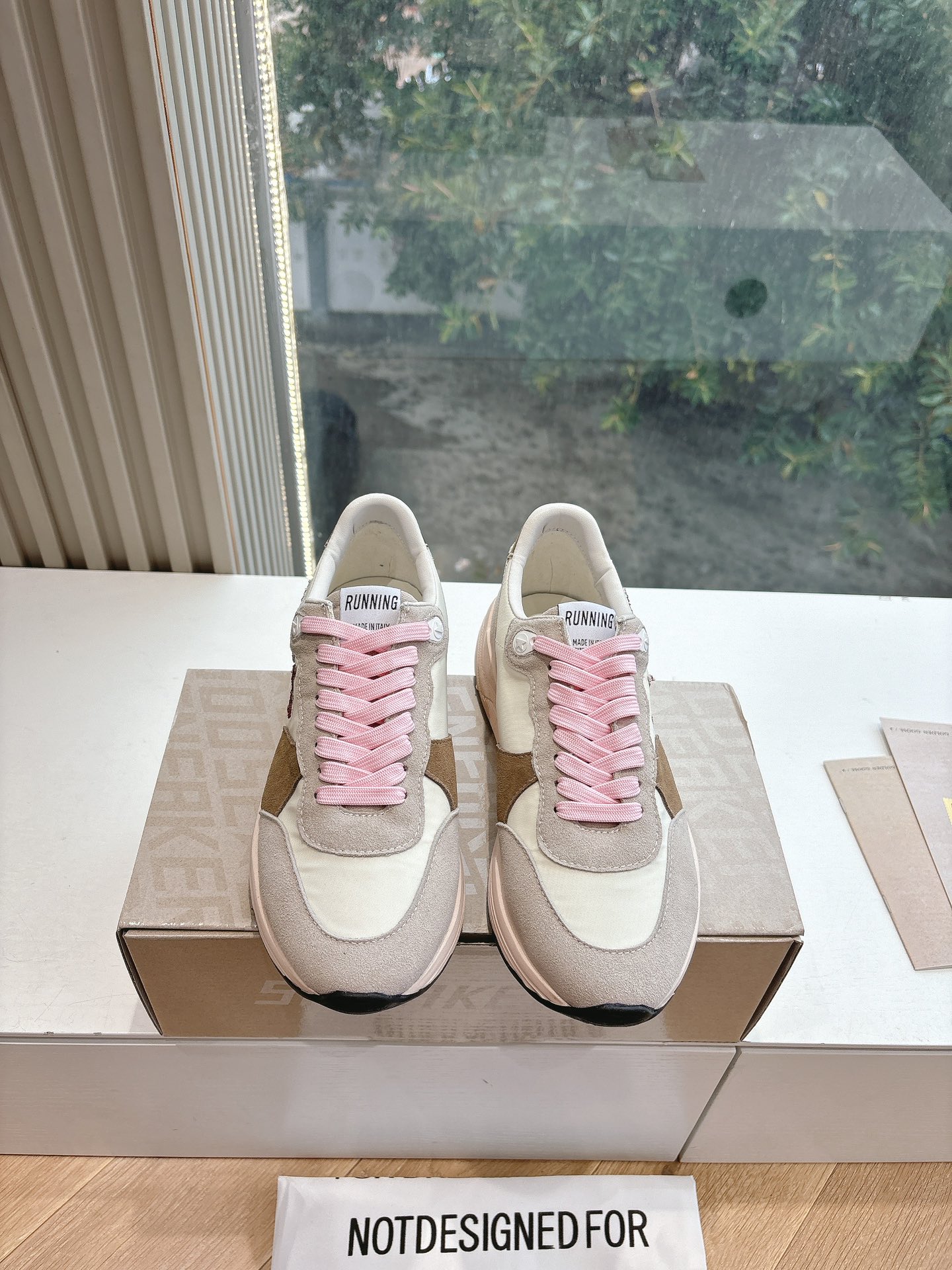 Golden Goose Sneakers-10