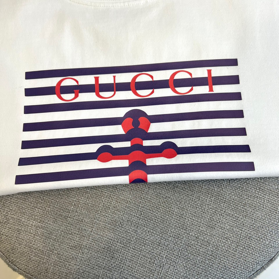Gucci clothing-269