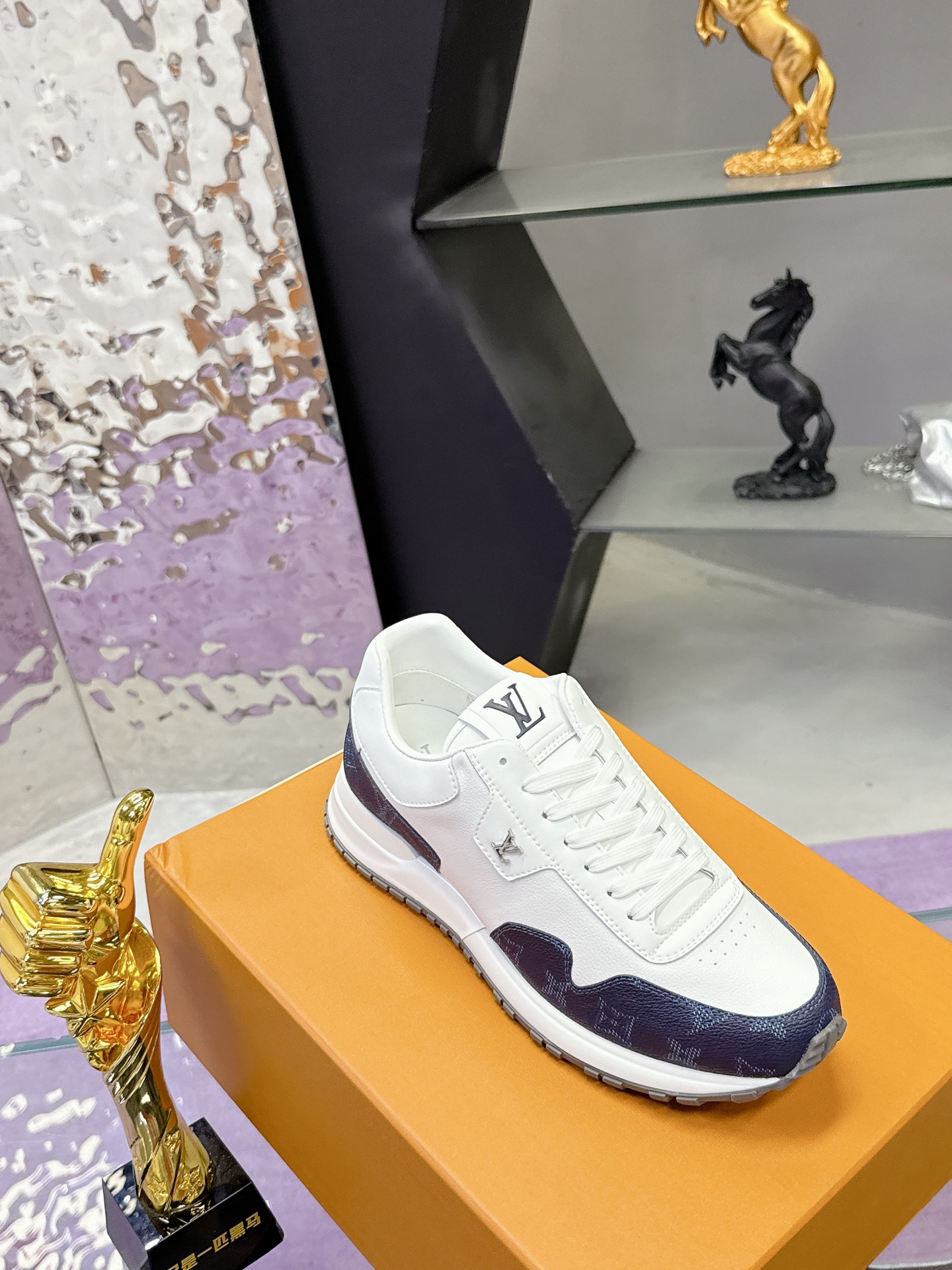 Lv Sneakers-9