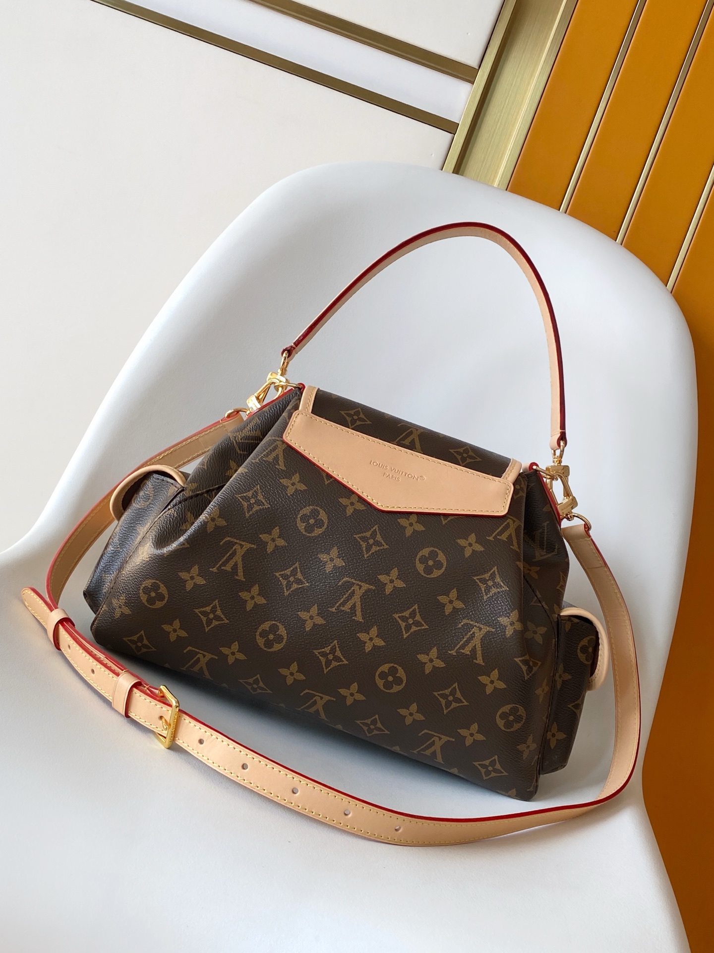 Louis Vuitton Hot New Product-174