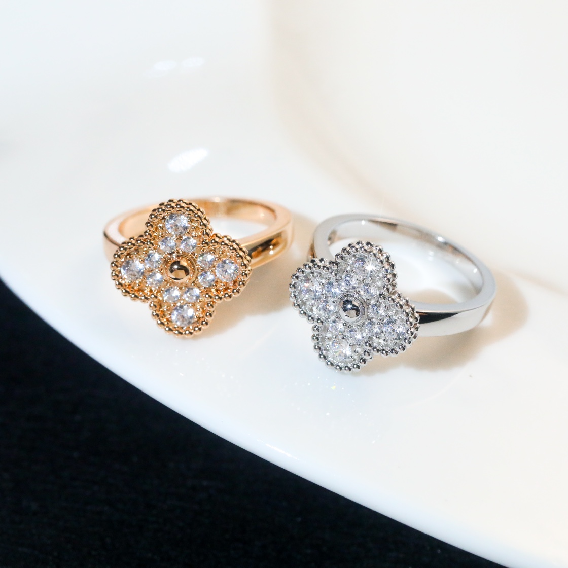 Van Cleef & Arpels ring-74