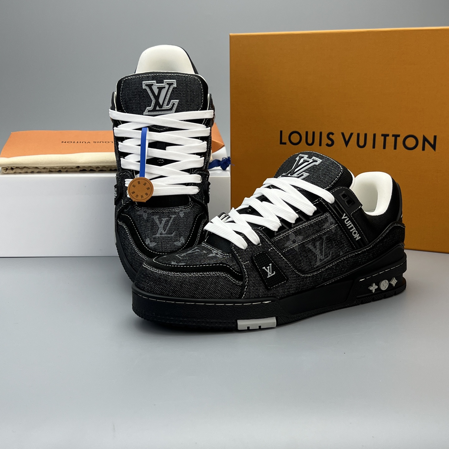 Lv Sneakers-144