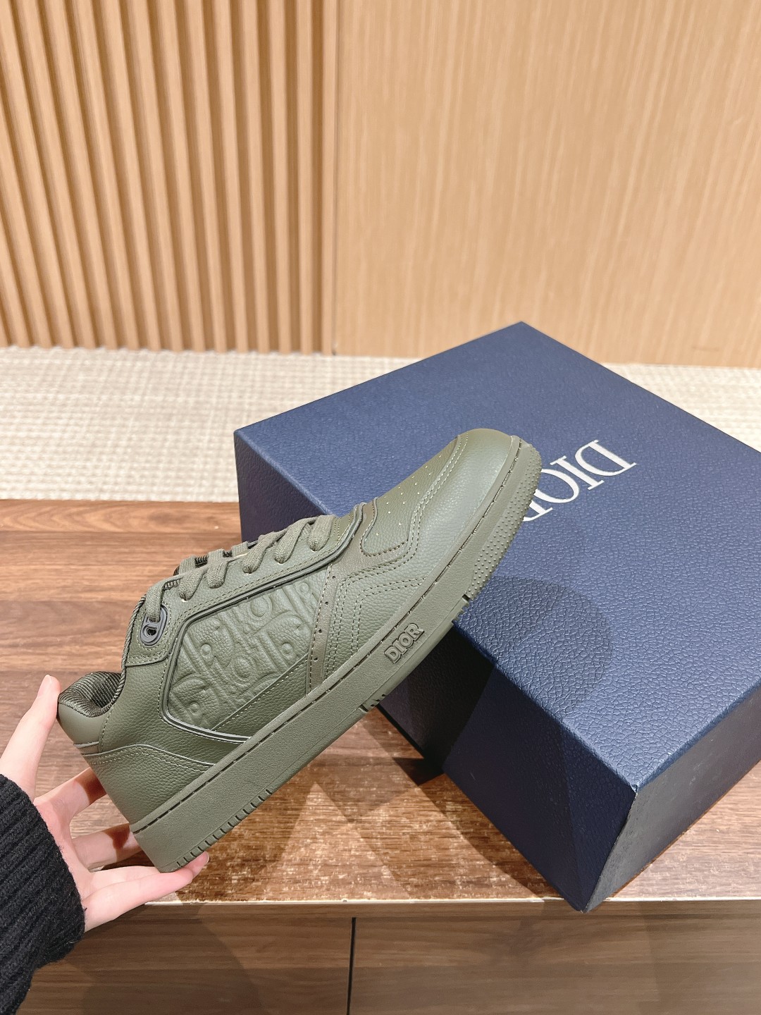 Dior Sneakers-130