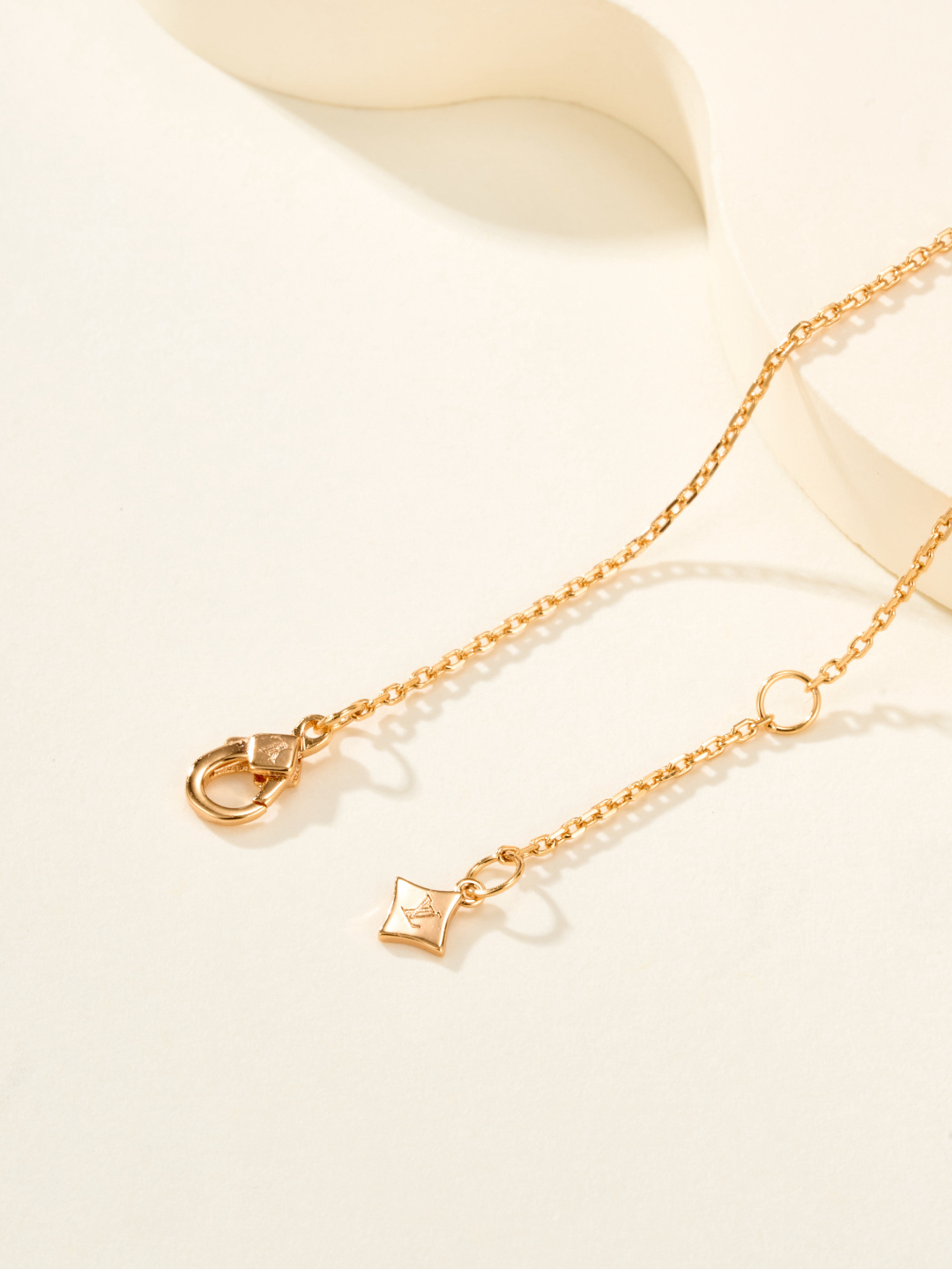LV necklace-25