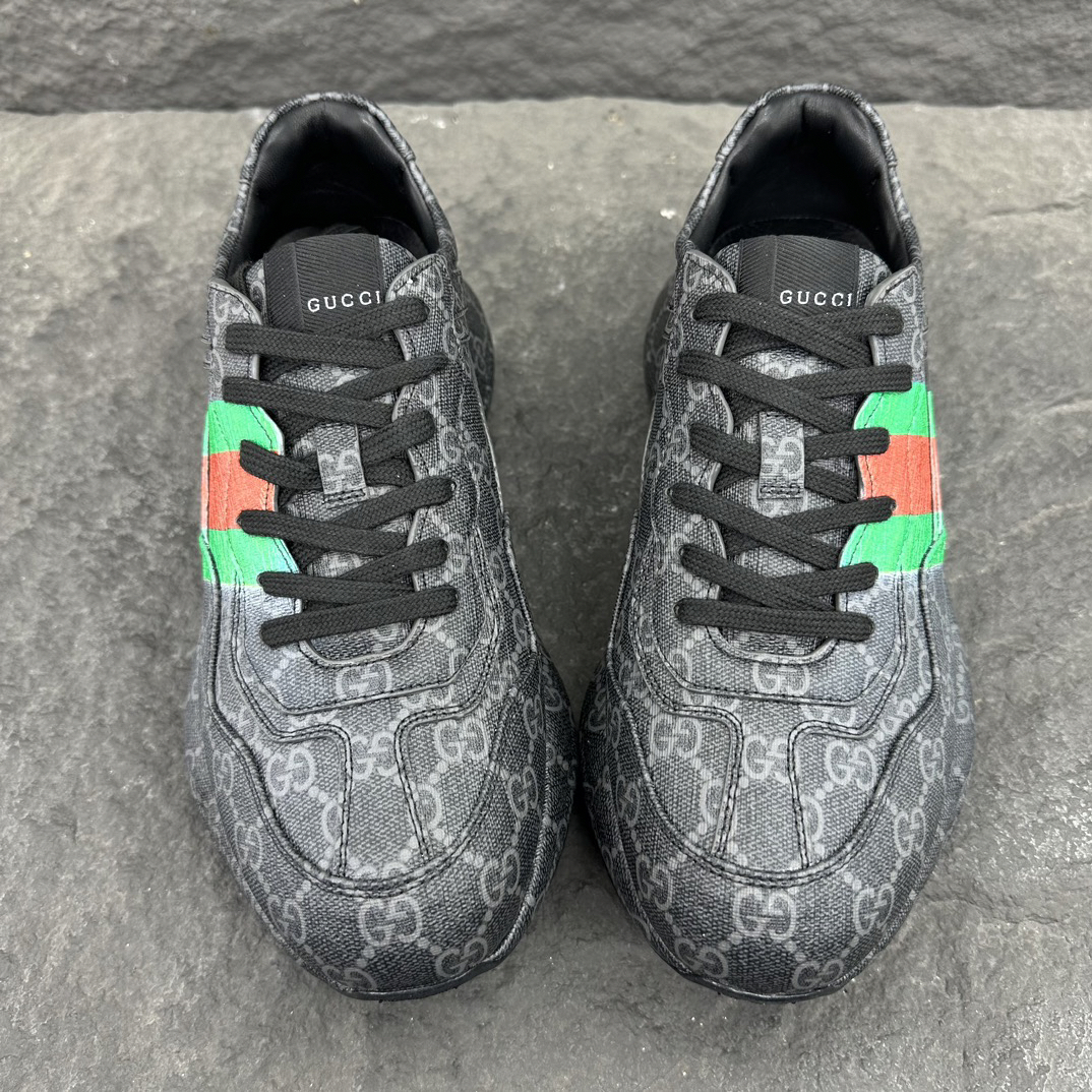 Gucci Sneakers-172