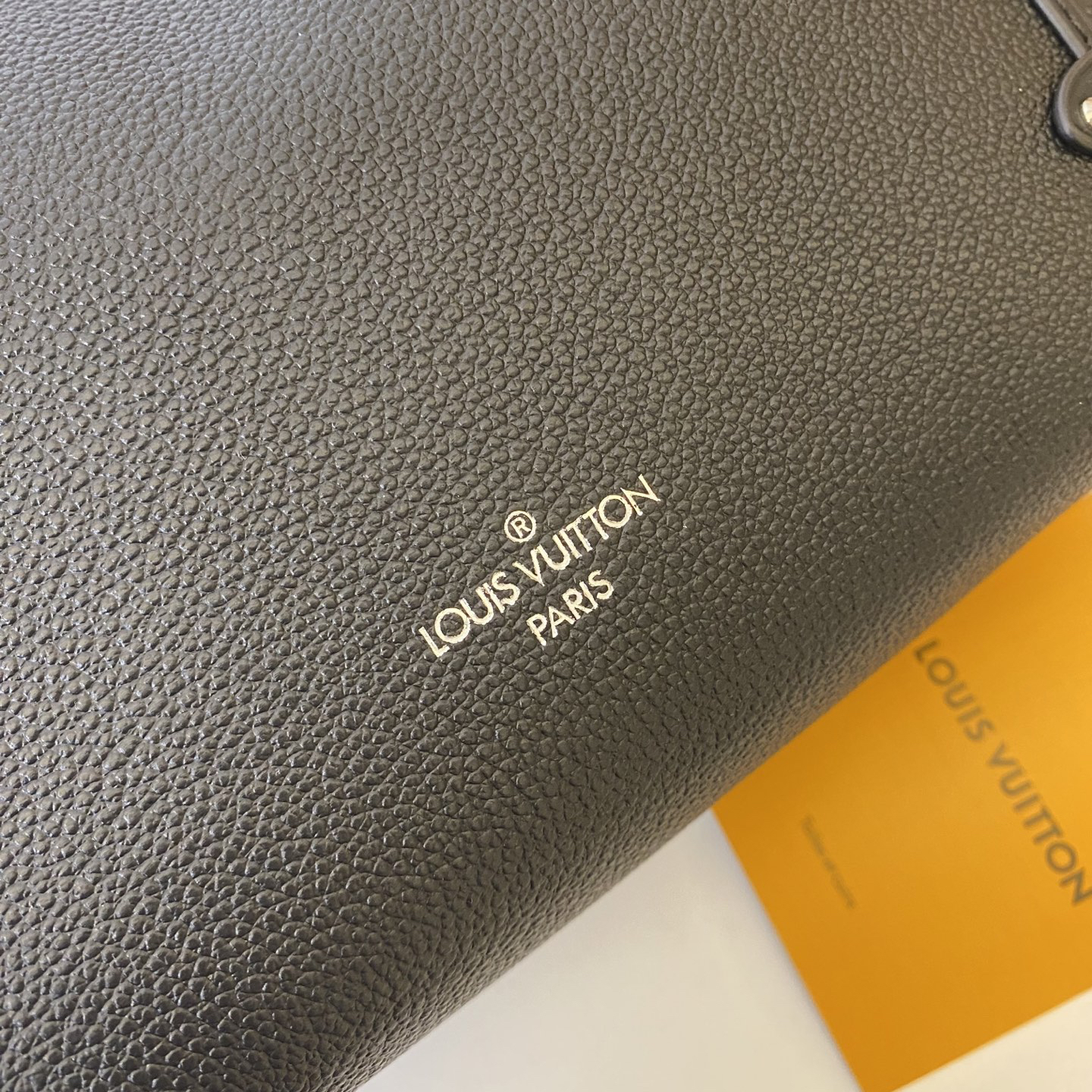 Louis Vuitton Hot New Product-93