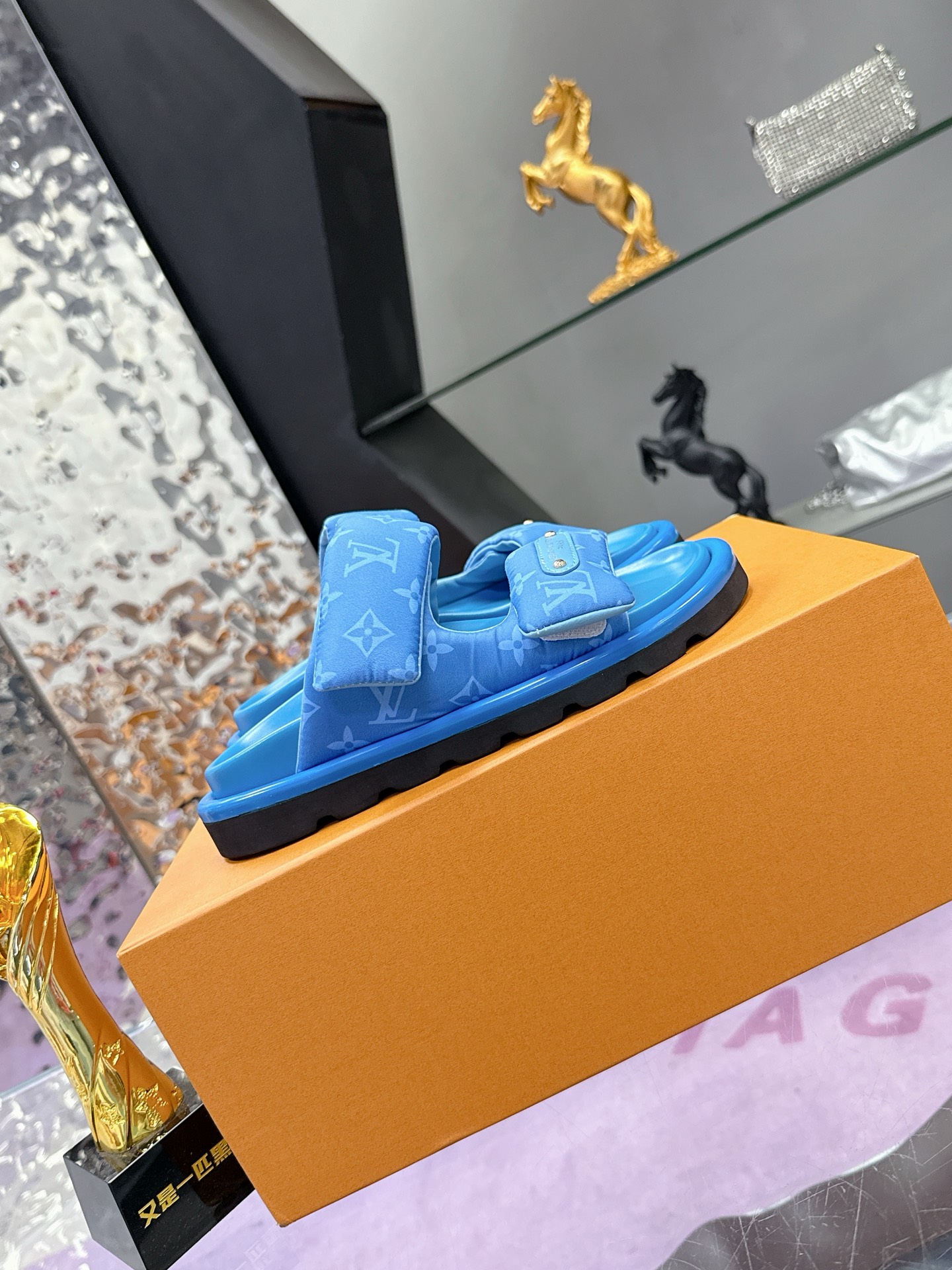LV Summer footwear
