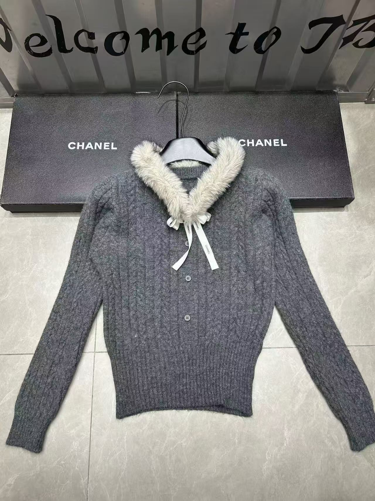 Chanel clothing-117