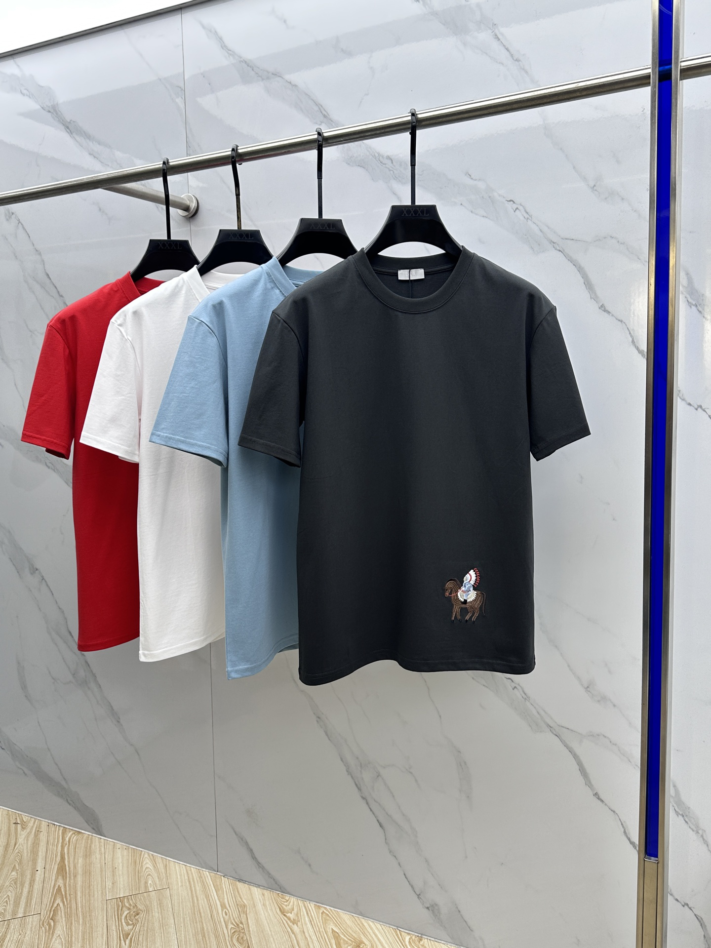 Dior clothing-37