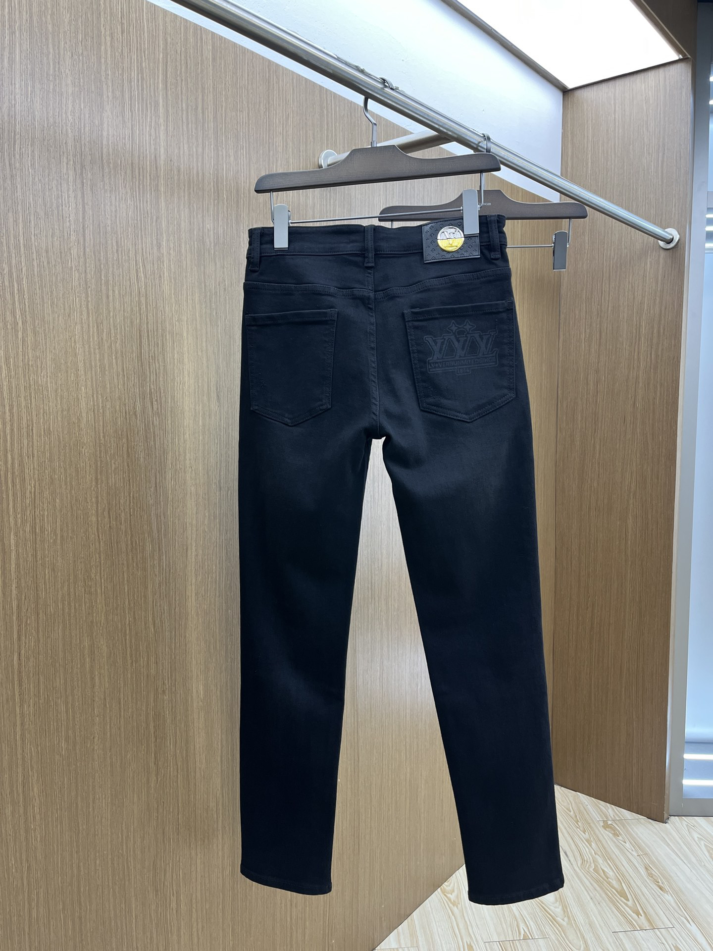 LV Clothing-24