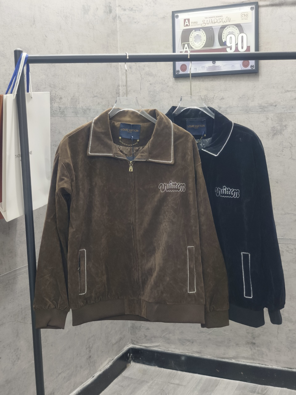 LV Clothing-290