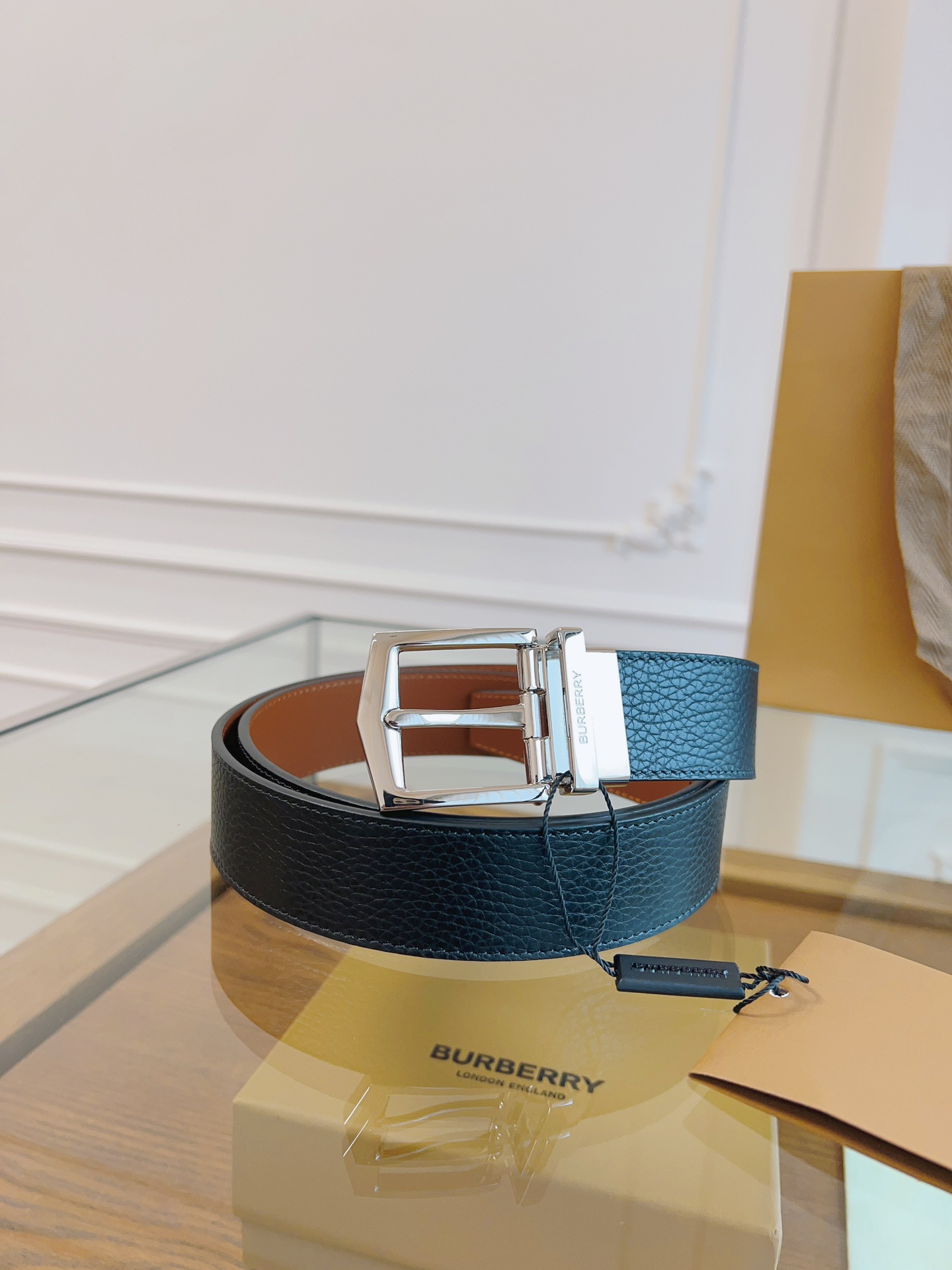 Burberry belt-90