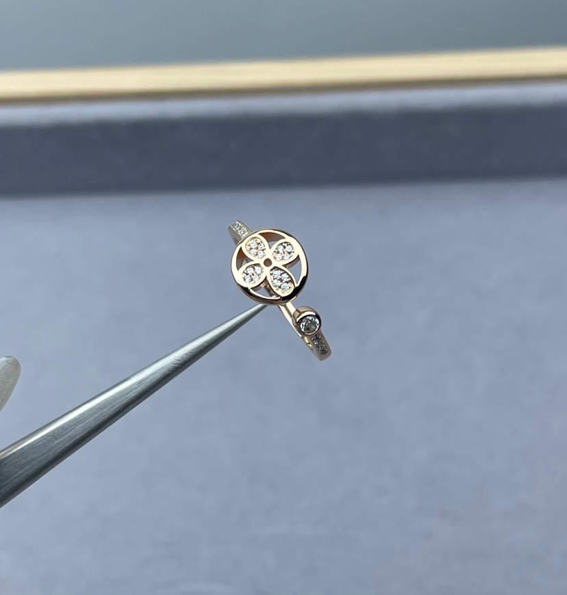 LV ring-49