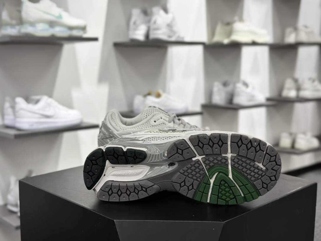 New Balance Sneakers-359