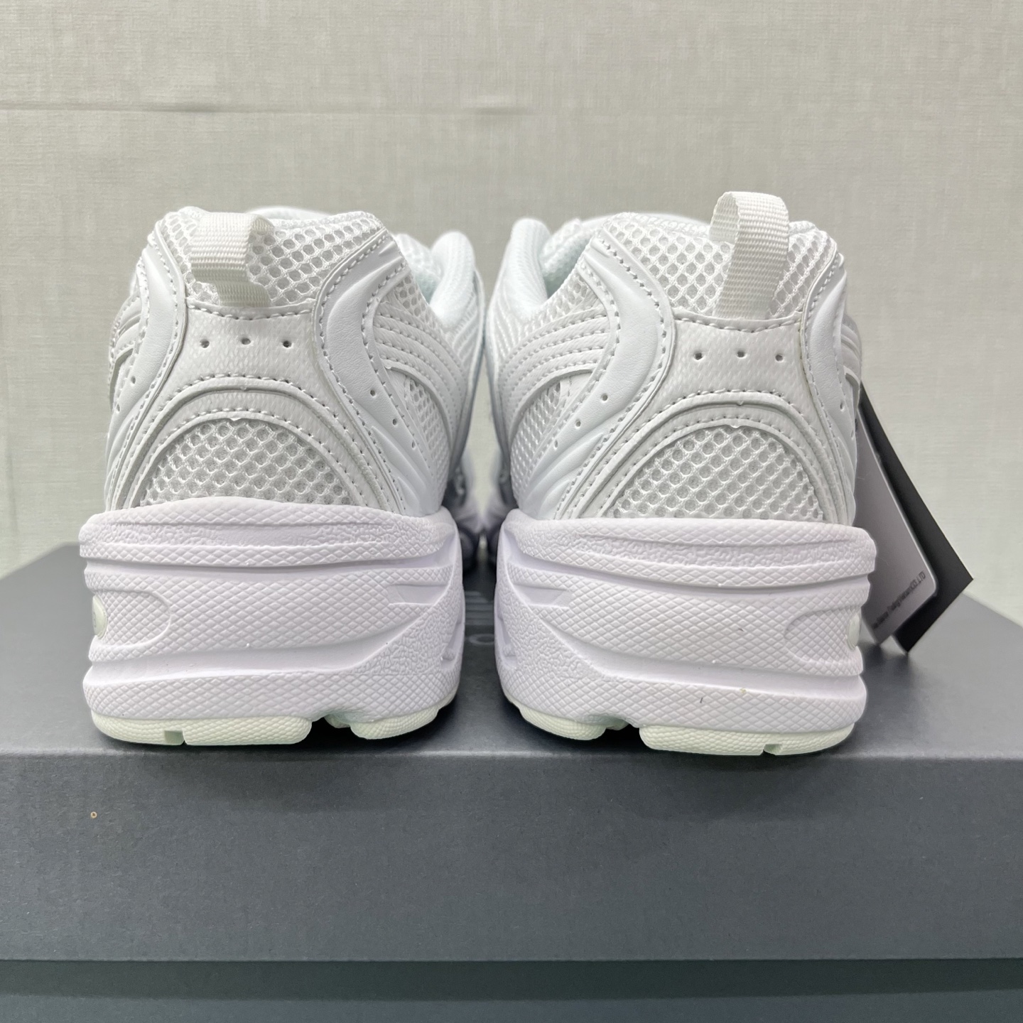 New Balance Sneakers-163