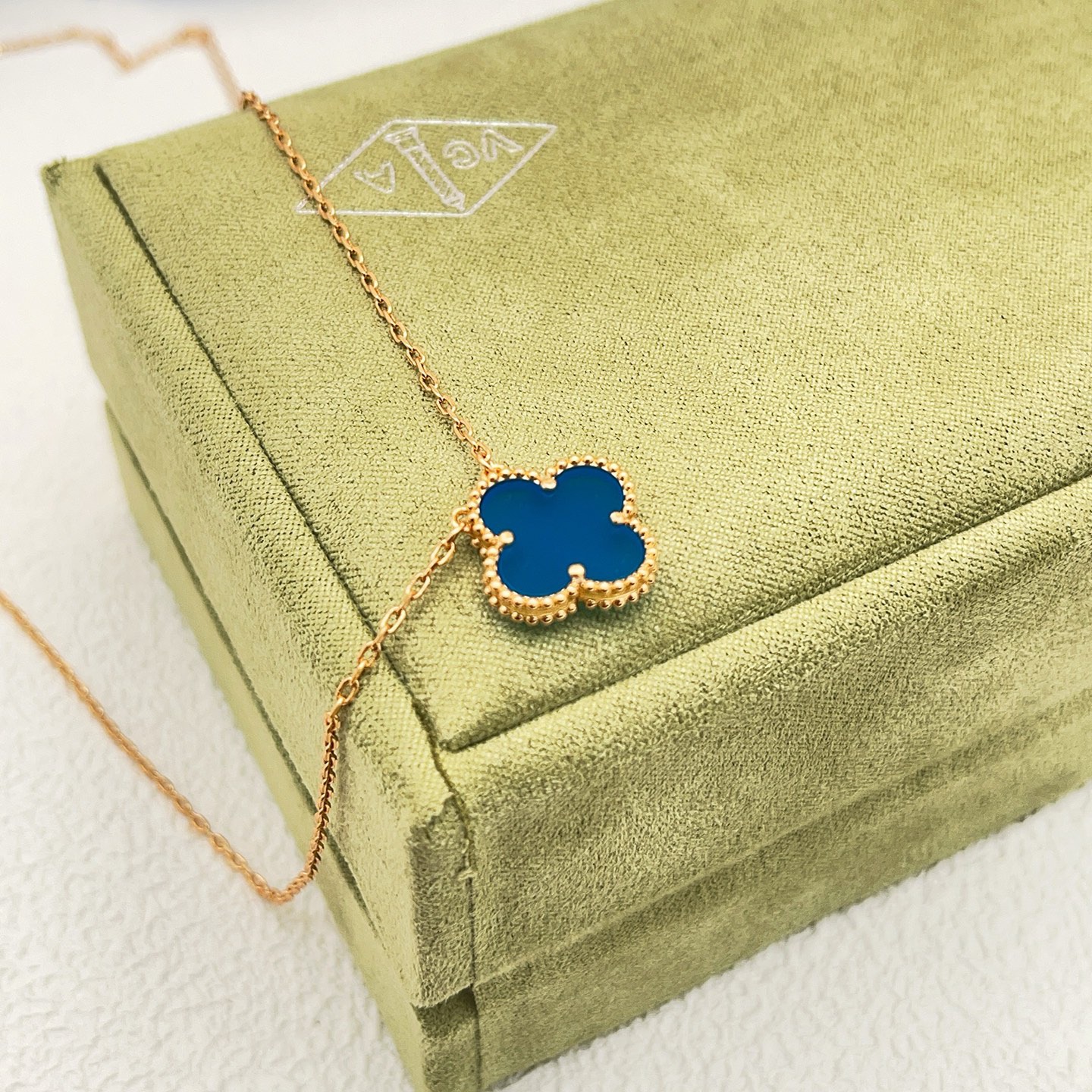 Van Cleef & Arpels necklace-60