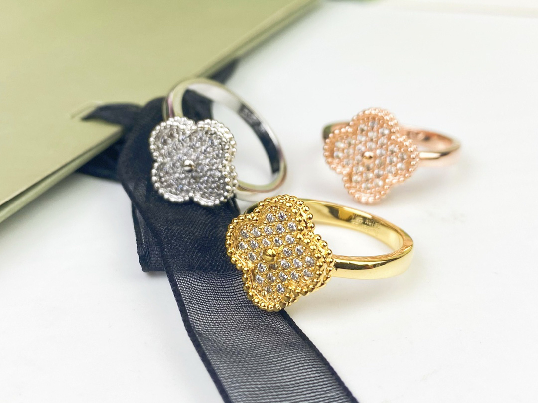 Van Cleef & Arpels ring-18