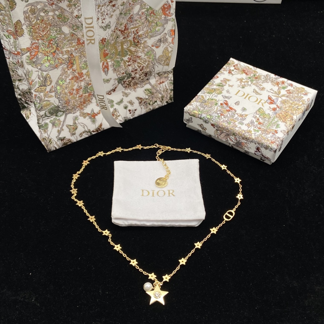 Dior necklace-16
