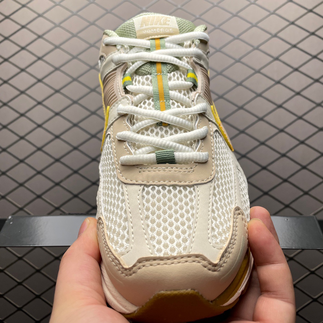Nike Sneakers-124