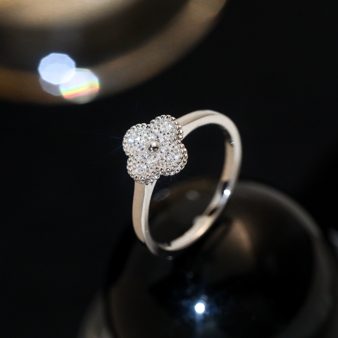 Van Cleef & Arpels ring-106
