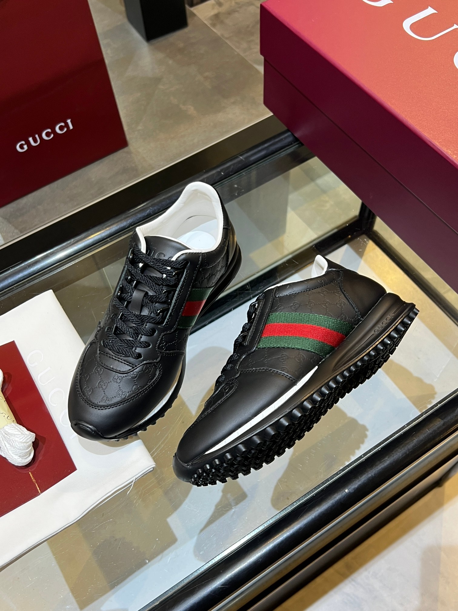 Gucci Sneakers-71