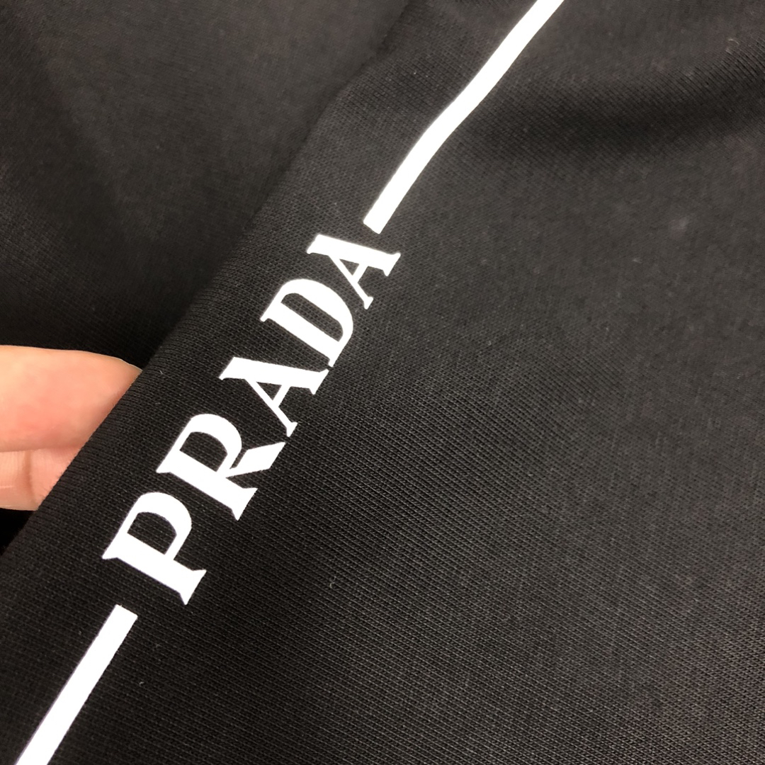 Prada clothing-272