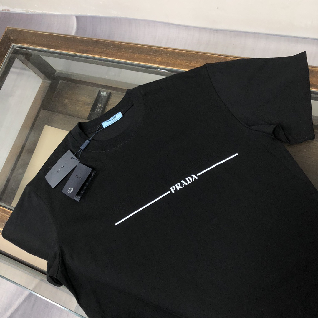 Prada clothing-272