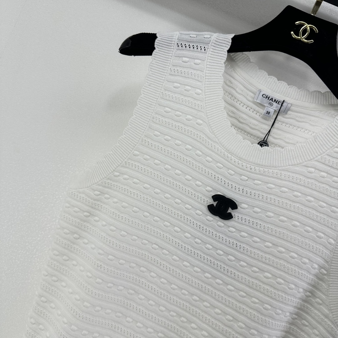 Chanel Clothing-18