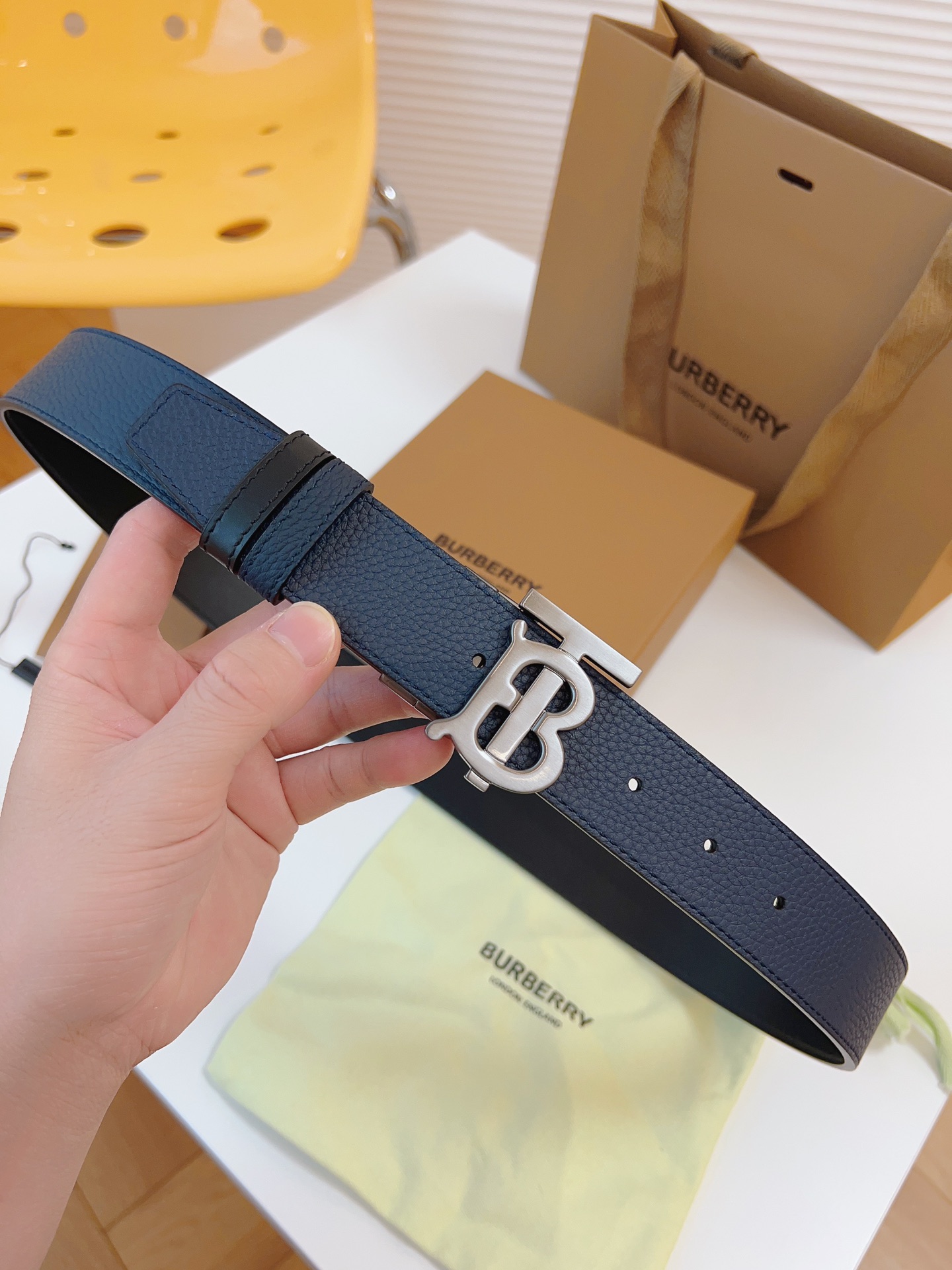 Burberry belt-113