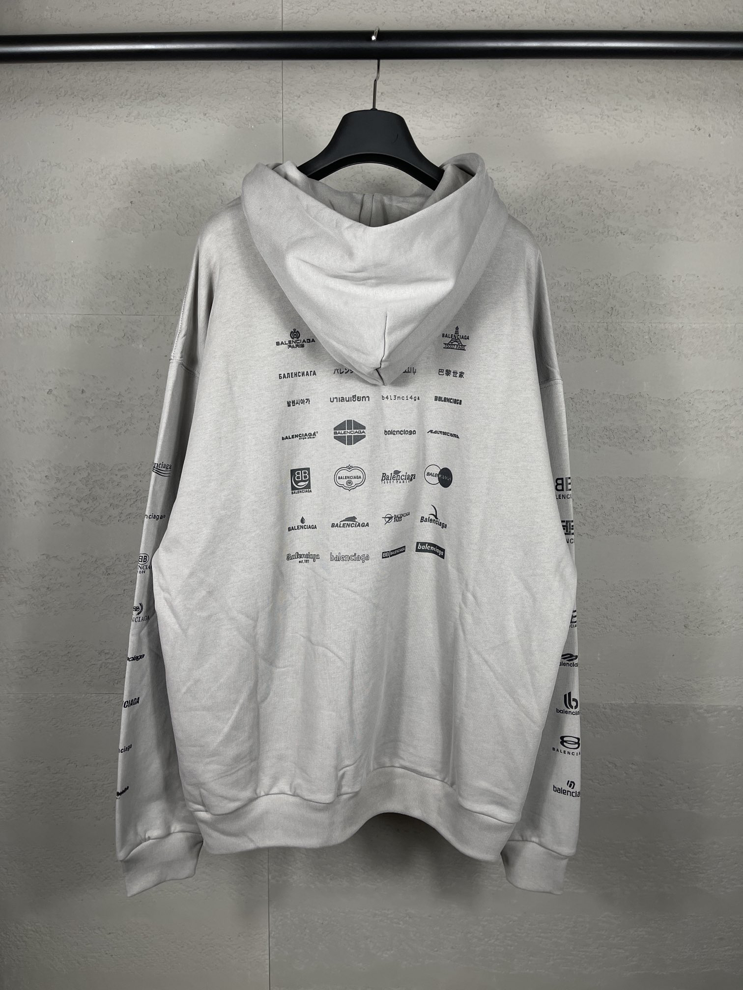 Balenciaga clothing-213