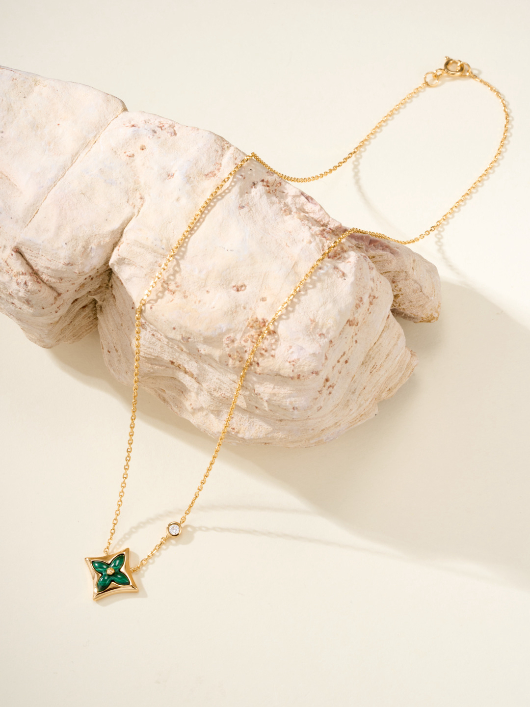 LV necklace-49