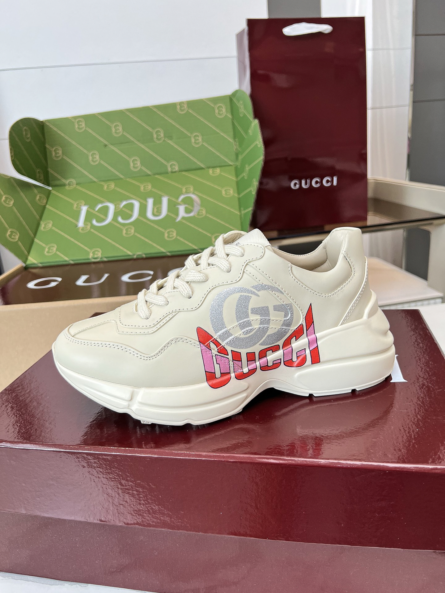 Gucci Sneakers-119