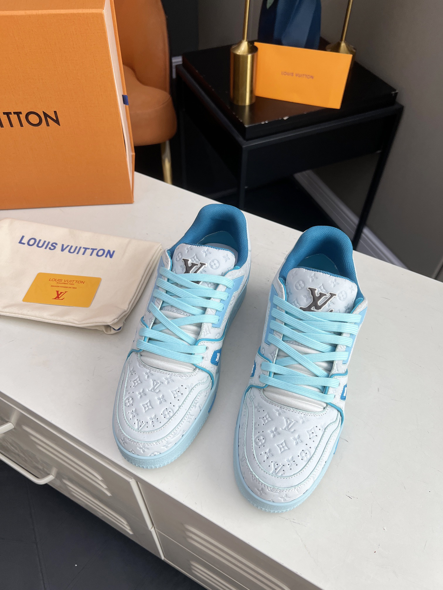 Lv Sneakers-56