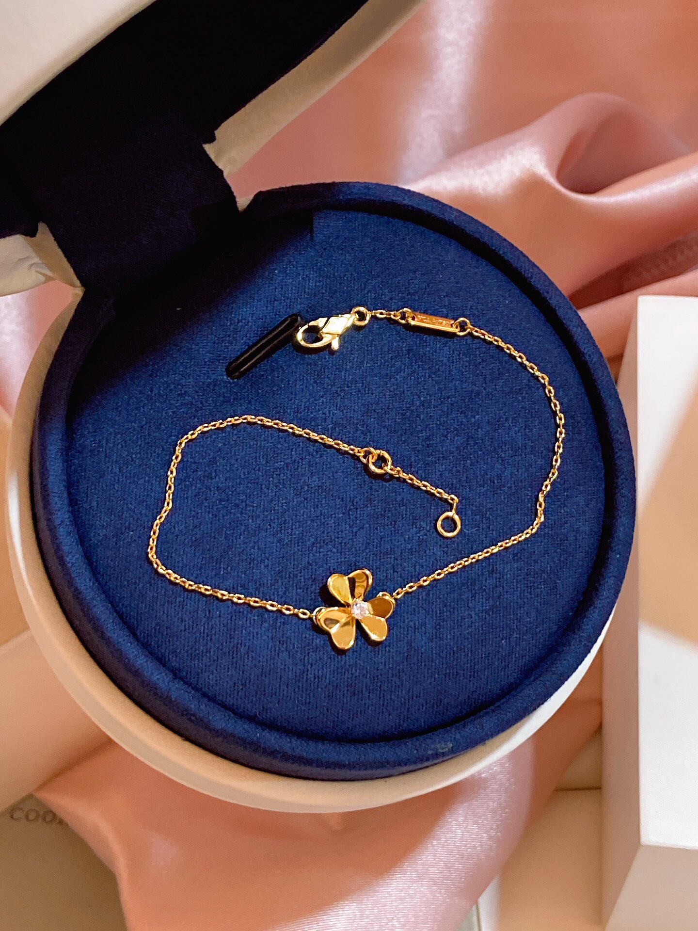 Van Cleef & Arpels Bracelet-13