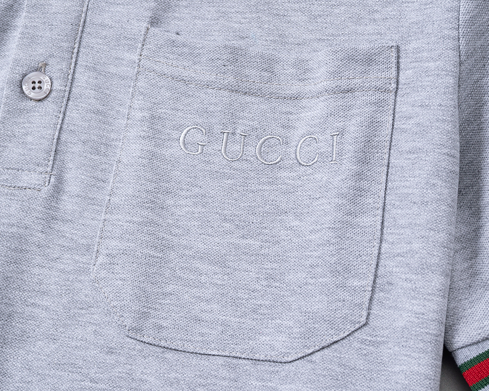 Gucci clothing-147