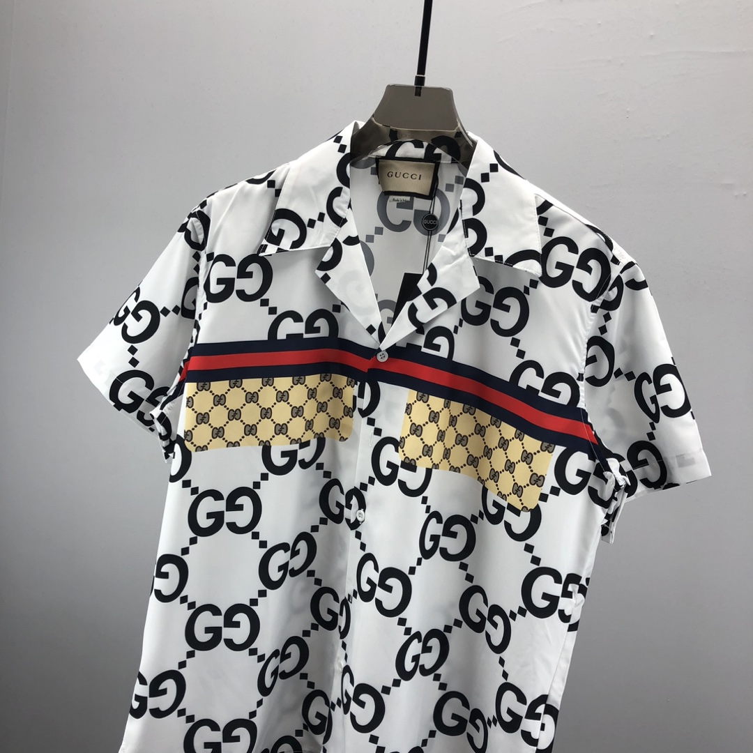 Gucci Clothing-120